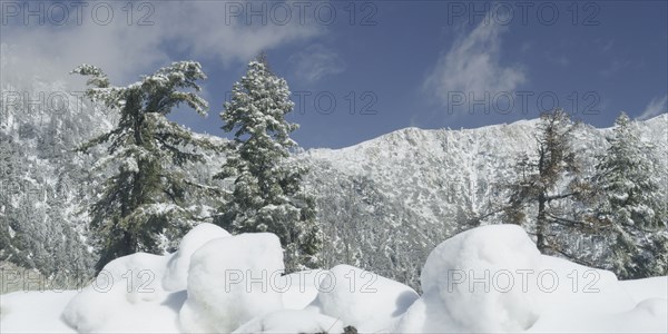 Snow in mountain landscape
