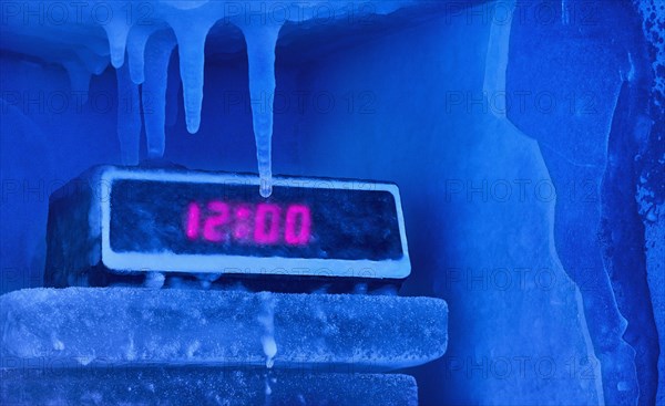 Frozen alarm clock