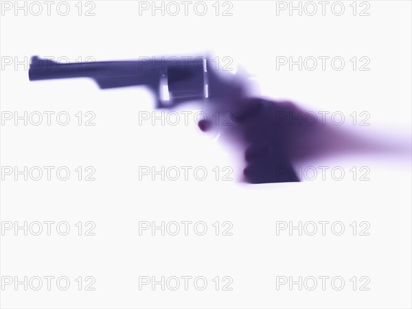 Hand aiming revolver