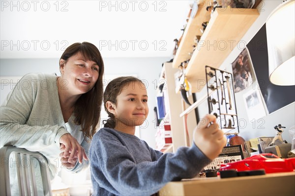 Mother and daughter building model toy