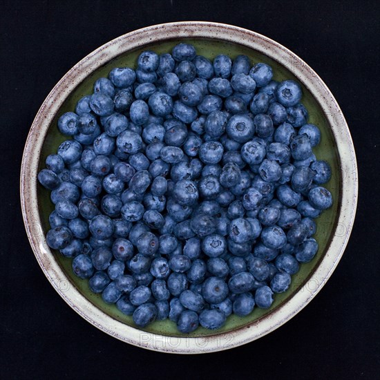 Bowl of blueberries