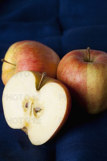 Sliced and whole apples