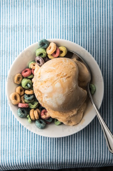 Ice cream in bowl with cereal