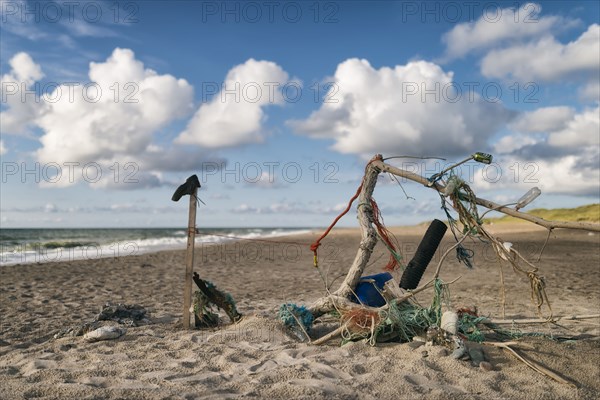 Sculpture of garbage at beach