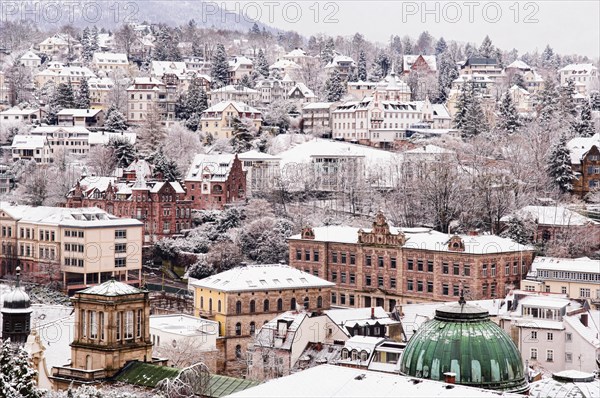 Snow in cityscape