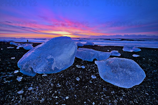 Glaciers melting on arctic beach