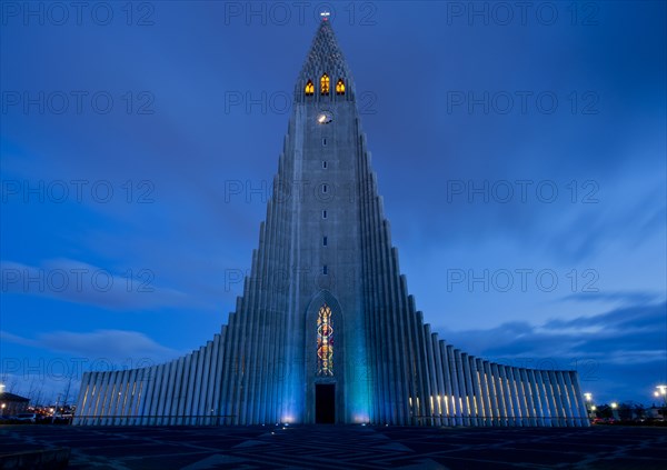 Monument against twilight sky