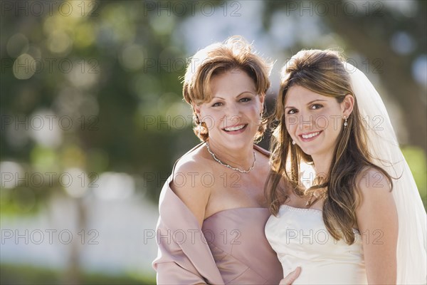 Cuban bride with mother