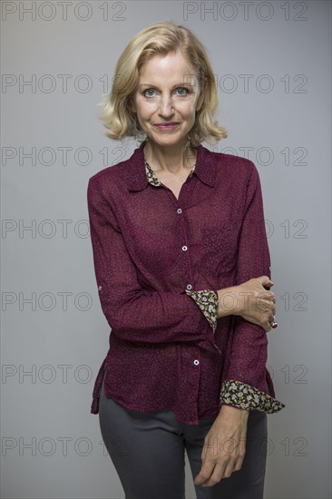 Close up of smiling Caucasian woman