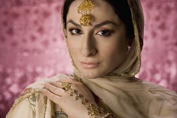 Middle Eastern woman in traditional clothing