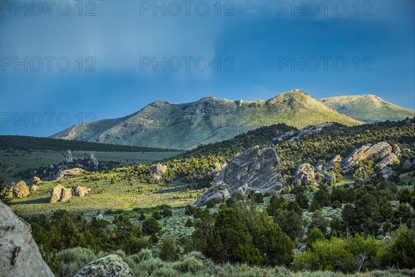 Mountain under blue sky