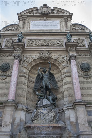 Low angle view of Fontaine Sant Michel