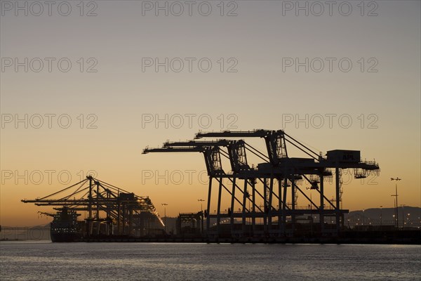 Shipyard in the port of Oakland