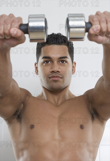 Man lifting weights