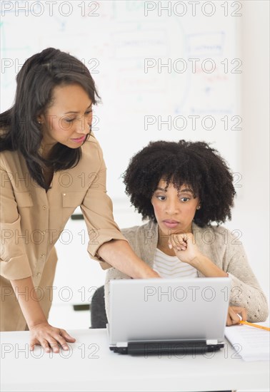 African American businesswomen working together