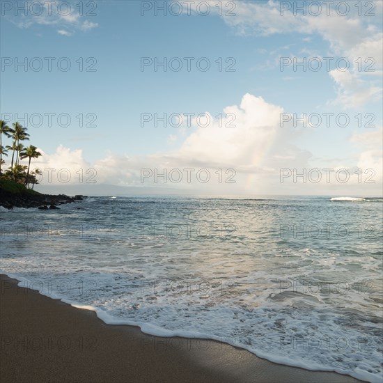 Empty beach with horizon