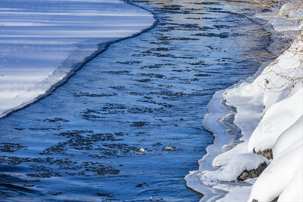 Ice and snow along Big Wood River