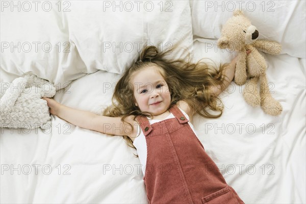 Overhead view of smiling girl