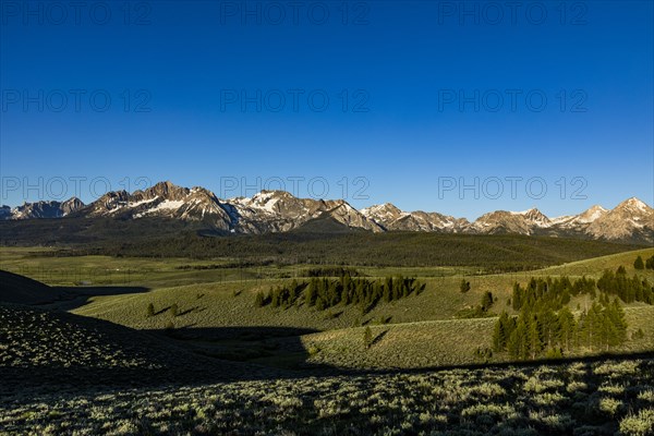 Rocky crags of Sawtooth Mountains