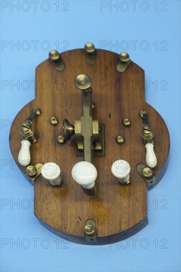 Early wireless communication morse code telegraph