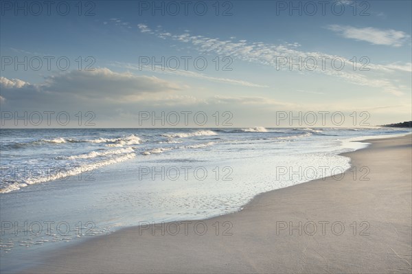 USA, North Carolina, Topsail Island, North Topsail Beach at dusk