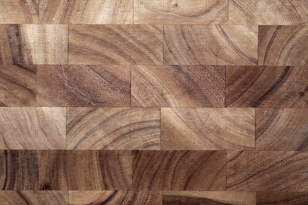 Close-up of wooden cutting board