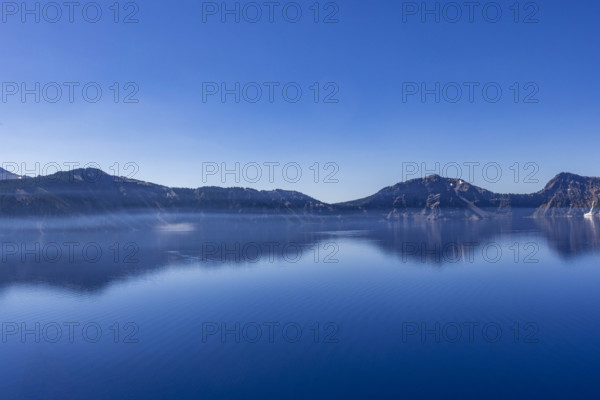 USA, Oregon, Clear sky over calm Crater lake