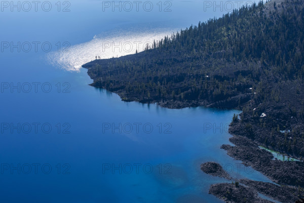USA, Oregon, Calm blue surface of Crater lake