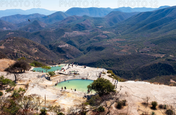 Mexico, Oaxaca, Oaxaca de Juarez, Hierve el Agua, Turquoise pools and travertine rock formations