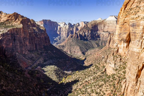 USA, Utah, Zion National Park, Zion Canyon on sunny day