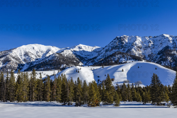 USA, Idaho, Sun Valley, Winter view of Boulder mountains on sunny day
