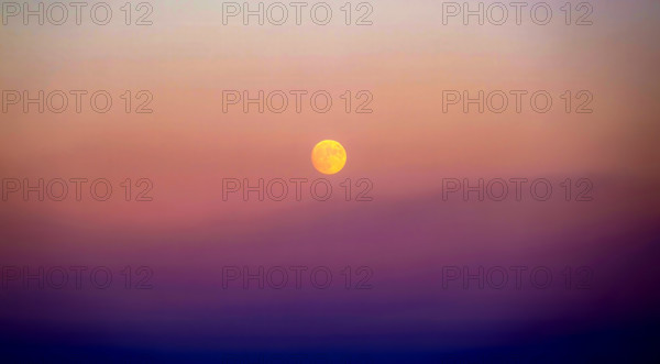 Early sunrise over Atlantic Ocean, Boca Raton, Florida, USA.