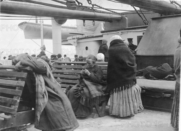 Des passagers d’entrepont à bord du SS Haverford