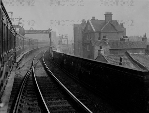 Photographie prise par le Père Browne, à bord du train pour Southampton