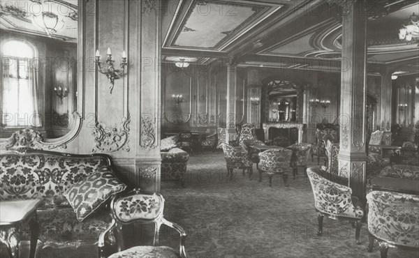 Le salon de première classe du RMS Titanic