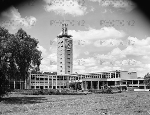 Nairobi Parliament Building, 1954. Exterior view of the Parliament Building in Nairobi, built circa 1952 and designed by British architect Amyas Connell (1901-1980), an exponent of International Modernism. Nairobi, Kenya, 9 September 1954. Nairobi, Nairobi Area, Kenya, Eastern Africa, Africa.