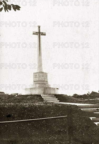 Great War memorial, Quebec. A stone cross memorial commemorates the First World War. Quebec, Canada, 18 August-2 September 1924. Quebec, Quebec, Canada, North America, North America .