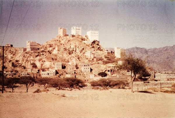 Lodar, Aden. View of the settlement of Lodar, situated on a rocky outcrop in Aden. Western Protectorate, Aden (Aden, Yemen), 1963. Aden, Adan, Yemen, Middle East, Asia.