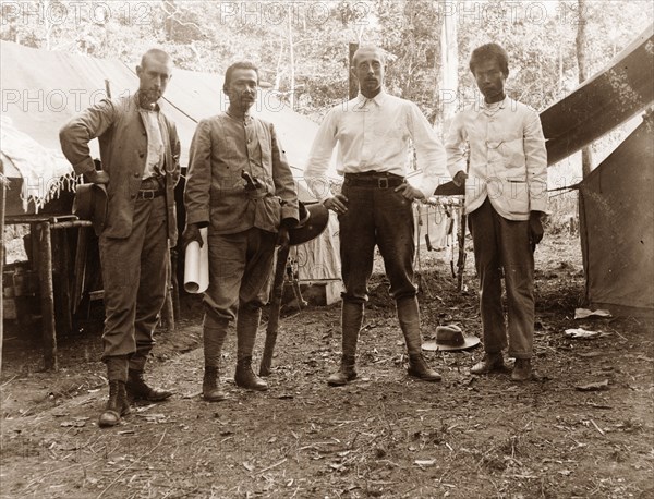 Anglo-Siamese Boundary Demarcation Commission. Senior members of the Anglo-Siamese Boundary Demarcation Commission at Janing ford. Janing, British Malaya (Malaysia), January 1902. Janing, Perak, Malaysia, South East Asia, Asia.