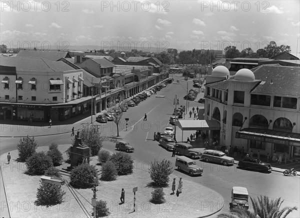 Hardinge Street, Nairobi. View taken from the Torrs Hotel in central Nairobi of a traffic island leading onto Hardinge Street. Nairobi, Kenya, 9 November 1952. Nairobi, Nairobi Area, Kenya, Eastern Africa, Africa.