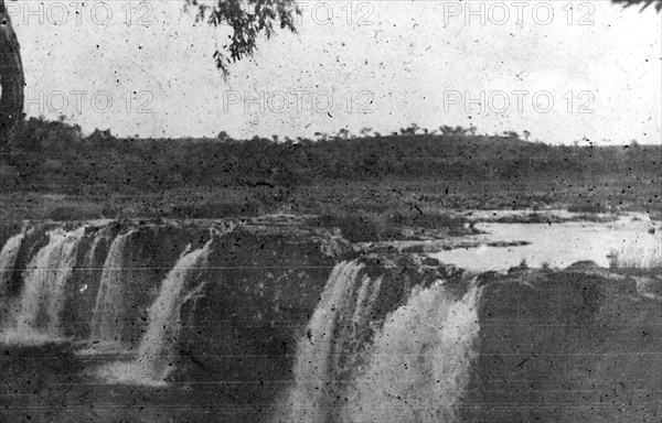 Colenso Falls, South Africa. View of Colenso Falls, situated on the Tugela River. This photograph was taken shortly after Colenso became the scene of the first major battle of the Second Boer War (1899-1902). Colenso, Natal (KwaZulu Natal), South Africa, circa 1900. Colenso, KwaZulu Natal, South Africa, Southern Africa, Africa.