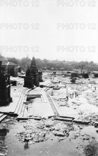 Ornate temple at Wai. An ornate temple at Wai, built on the banks of the River Krishna. Wai, Maharashtra, India, circa 4 June 1926.
 Wai, Maharashtra, India, Southern Asia, Asia.