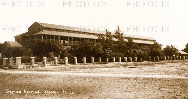 A military hospital in Karachi. Exterior view of a colonial military station hospital in Karachi. Karachi, India (Pakistan), circa 1910. Karachi, Sindh, Pakistan, Southern Asia, Asia.