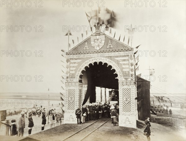 Prince Albert at the opening of Alexandra Bridge. Prince Albert of Wales (1841-1910), later King Edward VII, attends the official opening ceremony of the Alexandra Bridge, named in honour of his wife, Princess Alexandra of Denmark. The bridge was constructed to carry the Punjab Northern State Railway Line across the River Chenab to Sialkot. Wazirabad, Punjab, India (Pakistan), 1876. Wazirabad, Punjab, Pakistan, Southern Asia, Asia.
