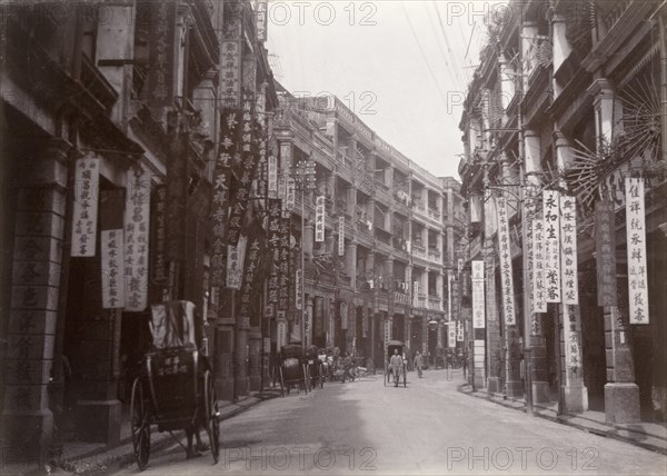 Queen's Road central, Hong Kong. View along Queen's Road central, opposite the central market. Hong Kong, China, circa 1903. Hong Kong, Hong Kong, China, People's Republic of, Eastern Asia, Asia.