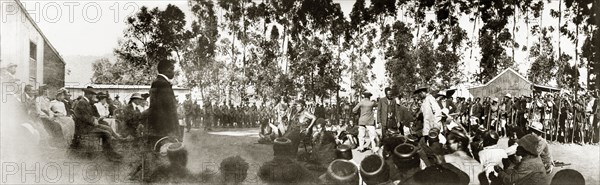 Sir Arthur Lawley meets the Queen Regent of Swaziland. Sir Arthur Lawley (1860-1932), Lieutenant Governor of the Transvaal, and other British officials attend an 'indaba' (council) with Labotsibeni Gwamile Mdluli, the Queen Regent of Swaziland. Near Mbabane, Swaziland, 24 August 1904. Mbabane, Hhohho, Swaziland, Southern Africa, Africa.