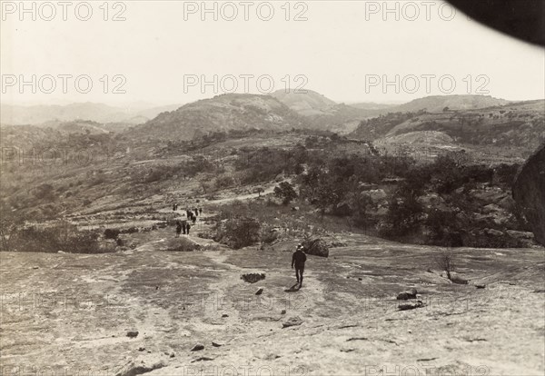 Cecil John Rhodes' funeral procession. The funeral procession for Cecil John Rhodes (1853-1902) winds its way through the Matopos Hills. Rhodes died in Cape Town on 26 March 1902. His body was taken by rail to Bulawayo, where he was buried on 10 April 1902 at World's View. Near Bulawayo, Rhodesia (Zimbabwe), 10 April 1902. Bulawayo, Zimbabwe, Southern Africa, Africa.