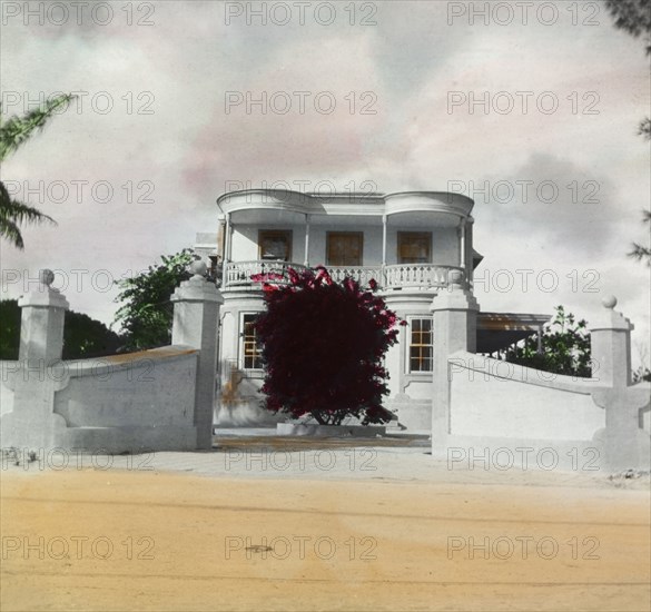 A colonial villa in Barbados. A large colonial villa, located in the suburbs of Hastings. Hastings, Barbados, circa 1910. Hastings, Christ Church, Barbados, Caribbean, North America .