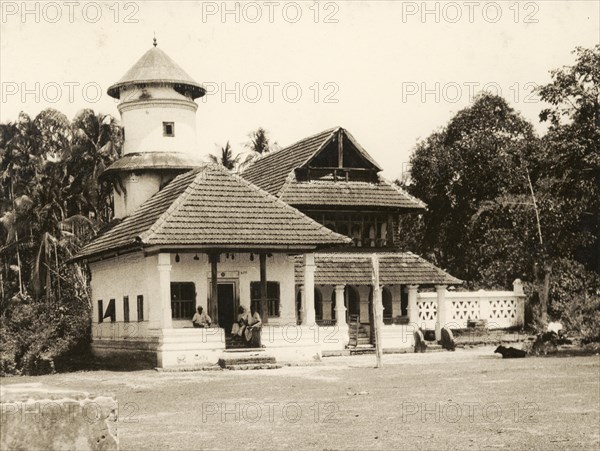 A Mappila mosque in Kerala. A Mappila mosque at Betta. The Mappilas (historically called 'Moplahs') are the earliest known Indian Muslim community, based in and around the Indian State of Kerala. Pudiangadi (Calicut), Kerala, India, circa 1936. Calicut, Kerala, India, Southern Asia, Asia.