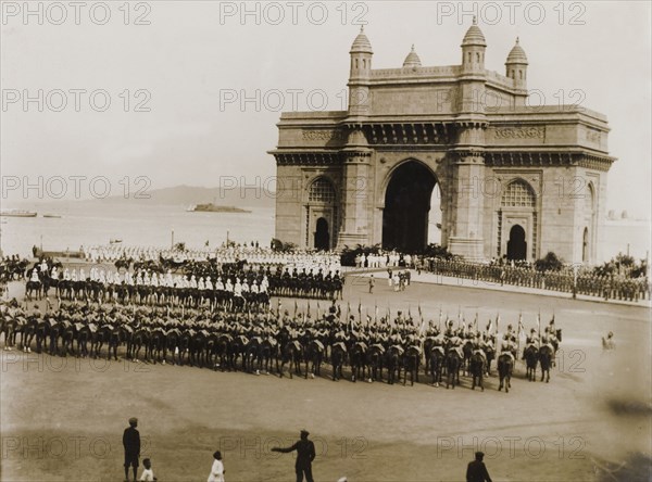 Official parade at the Gateway of India. Mounted cavalry regiments of the Indian Army participate in an official parade at the Gateway of India to mark the departure of the Earl of Reading. Bombay (Mumbai), India, 1926. Mumbai, Maharashtra, India, Southern Asia, Asia.
